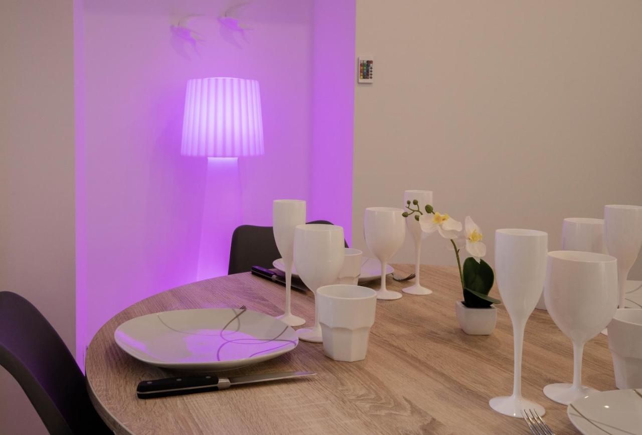 Cosmo Ideal Famille Rue Carnot Annecy Exterior photo