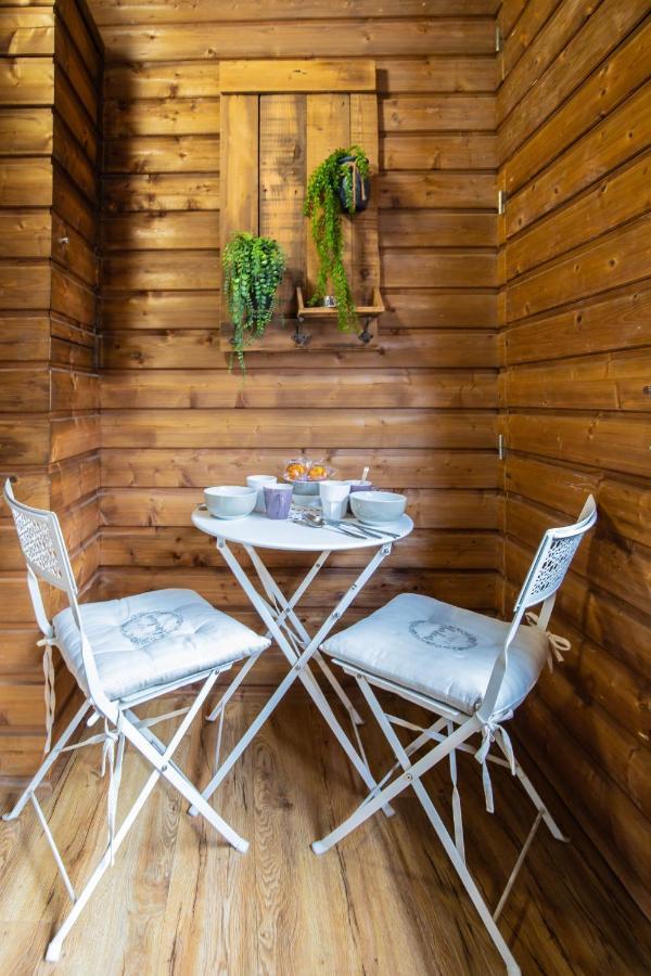 Cosmo Ideal Famille Rue Carnot Annecy Exterior photo